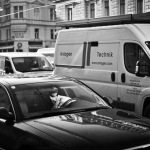Auto ohne Gesichter beim Schottentor